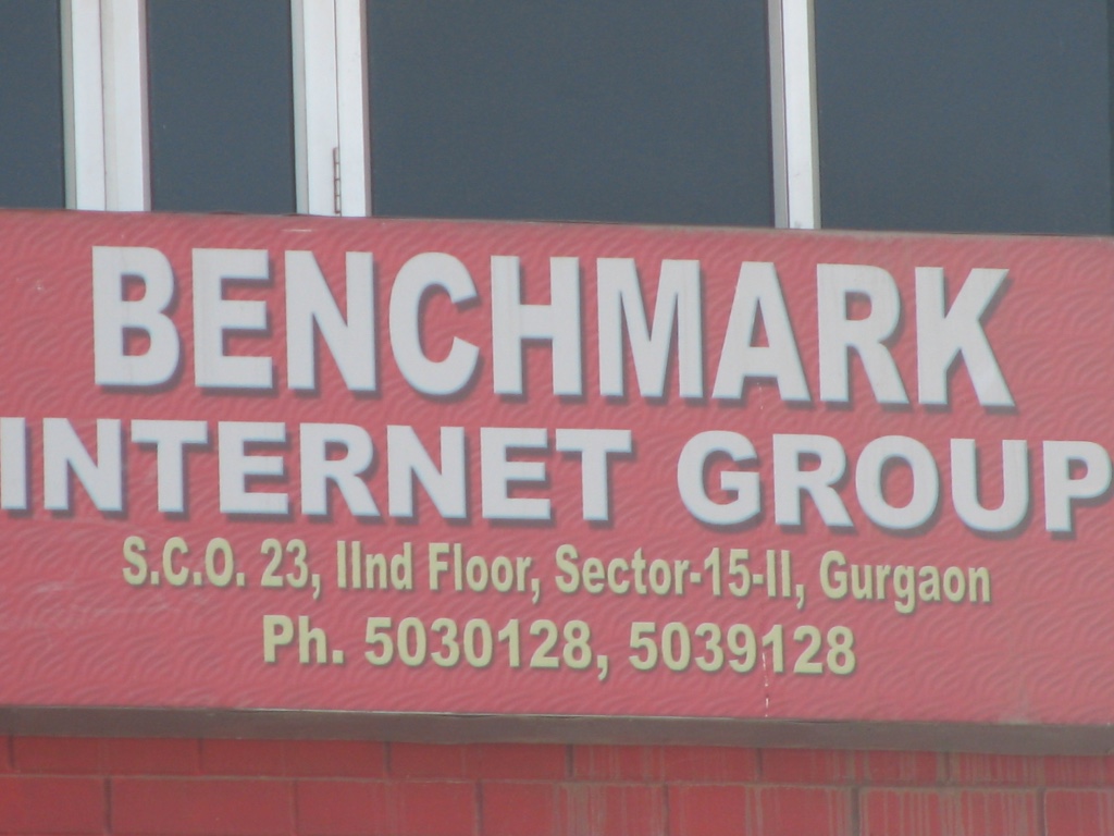 Original Benchmark Internet Group Sign